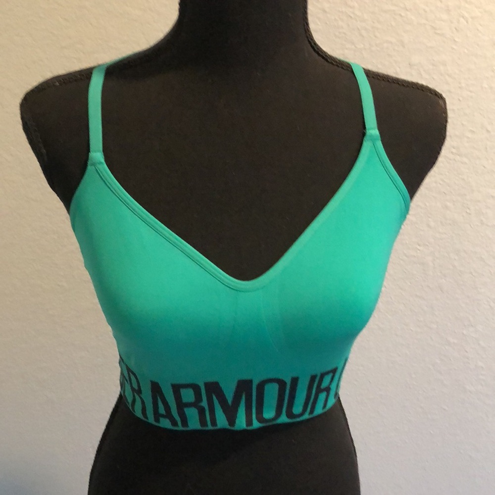 Woman’s under armour sports bra. Racerback, adjustable straps. Sz large. - Picture 2 of 5